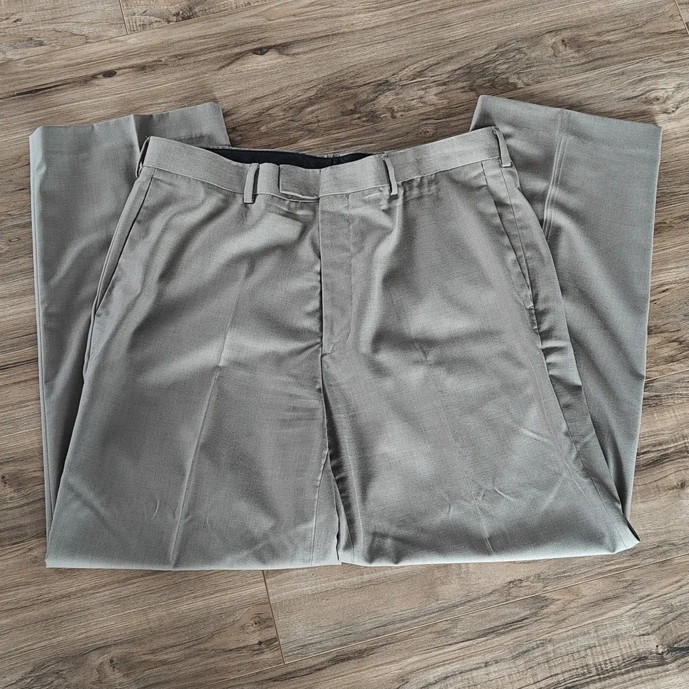 EUC Men's Khaki Dress Pants - Picture 2 of 7